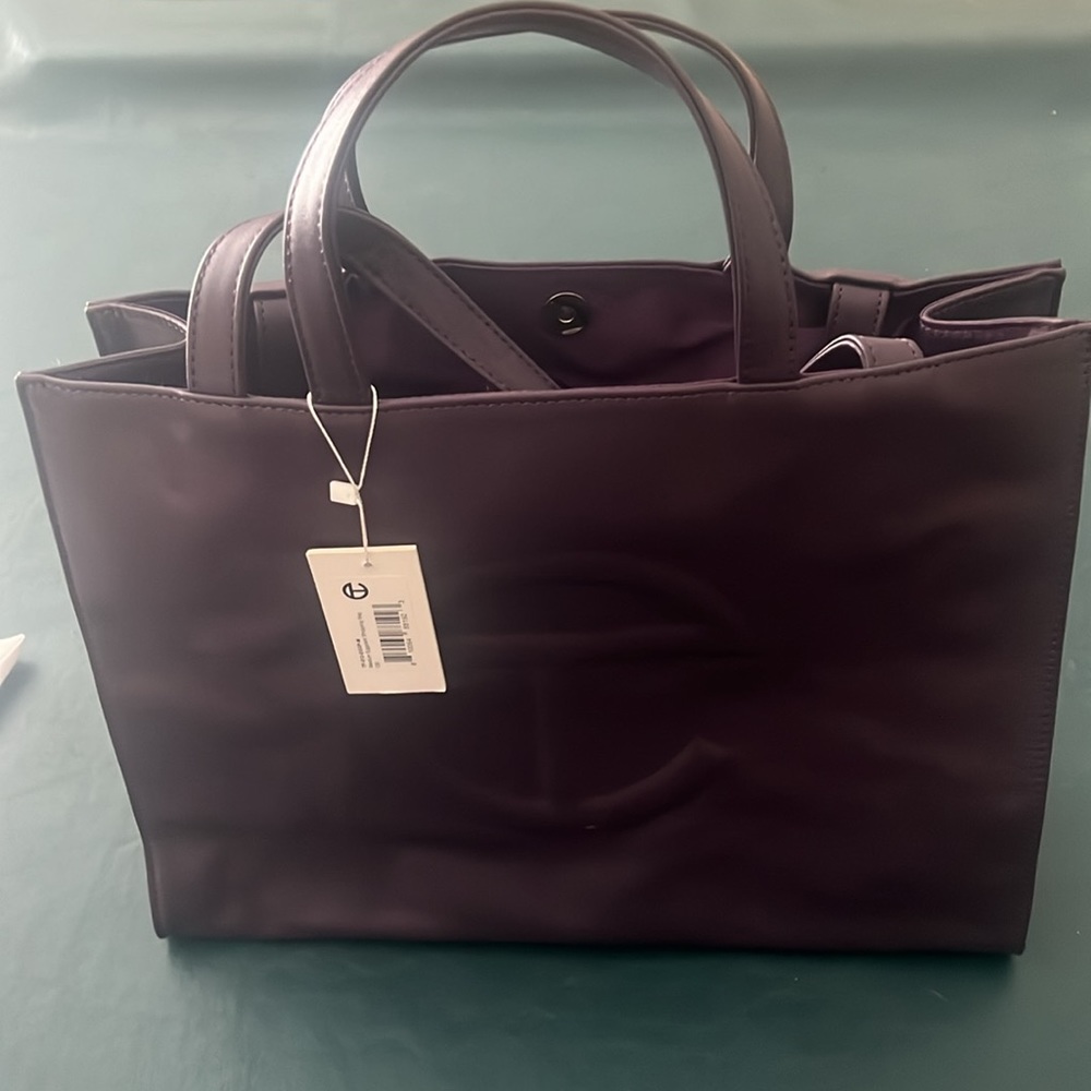 Medium Telfar Shopper Eggplant